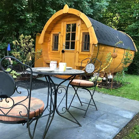 Holz-wohnfass In Muenchen-nymphenburg Apartmán