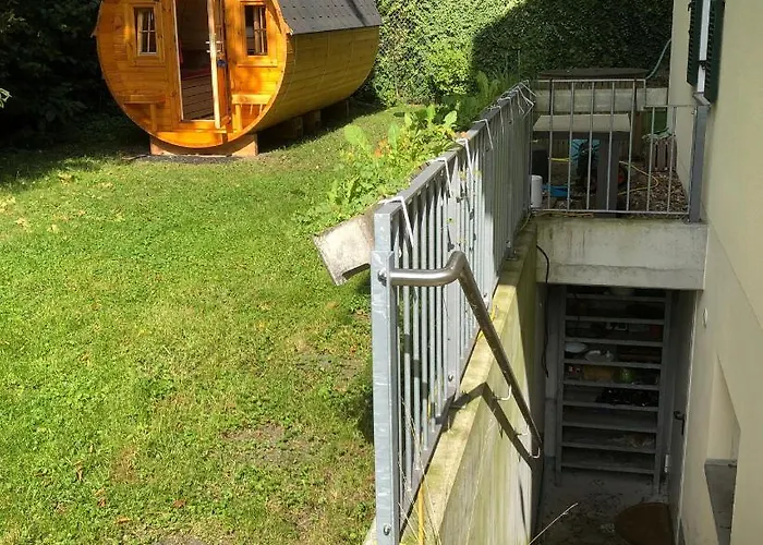 Holz-wohnfass In Muenchen-nymphenburg *