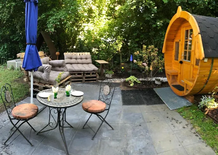 Holz-wohnfass In Muenchen-nymphenburg 아파트 *