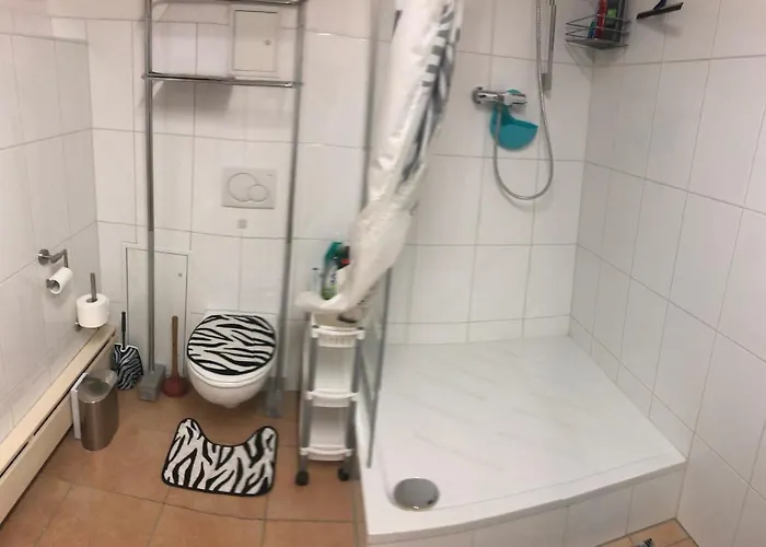 Appartement Holz-wohnfass In Muenchen-nymphenburg Munich